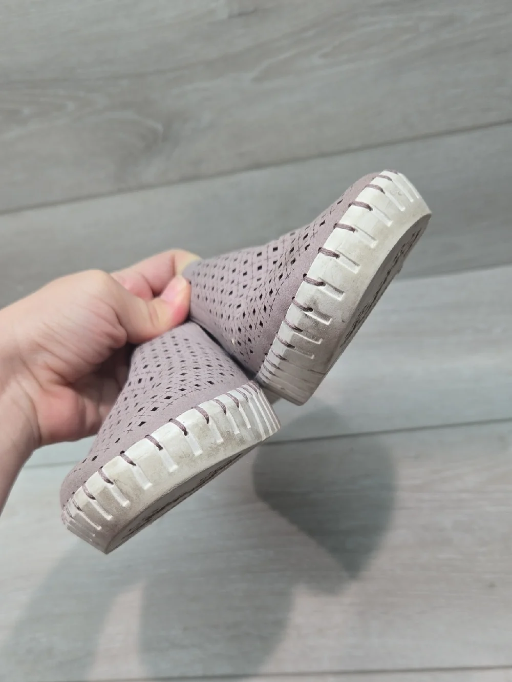 Skechers Women Air Cooled Comfort Slip-On Perforated Casual Shoe Mauve Sz 9